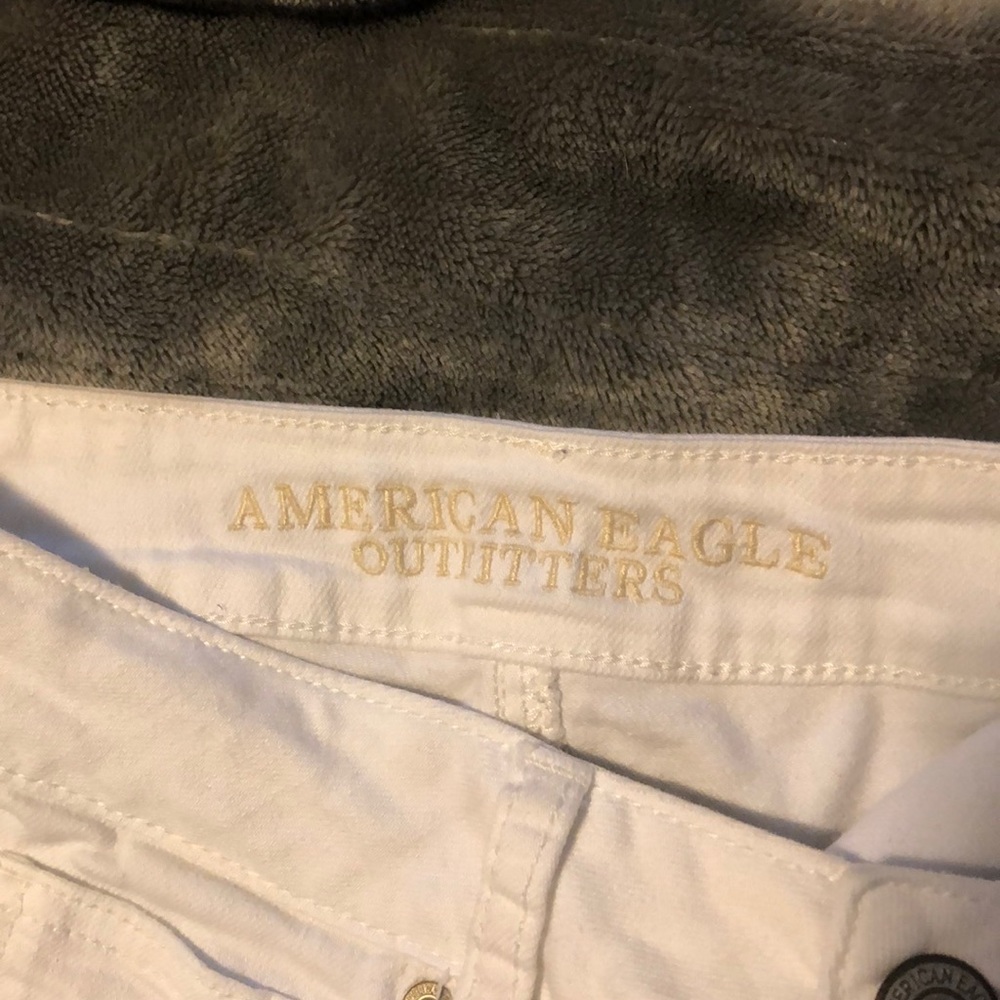 Shorts - Picture 3 of 4